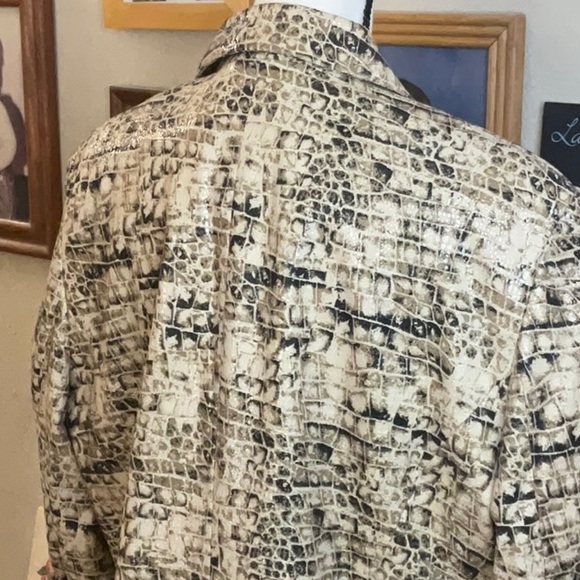 Norton Jacket and Matching Shell with faux alligator sheen - Picture 3 of 4